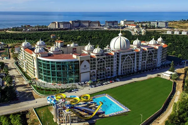 Alan Xafira Deluxe Resort