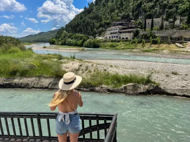 Uitkijkpunt op reis in Albanië