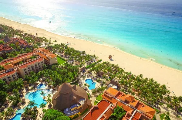 Sandos Playacar Beach Resort & Spa