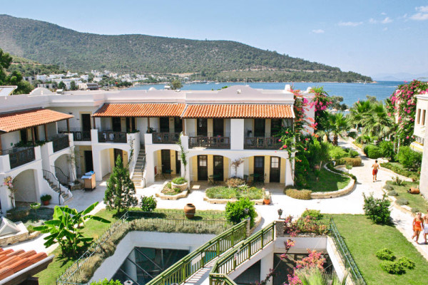 Hotel Izer Beach in Torba - Turkije