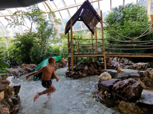 Landal park met subtropisch zwembad