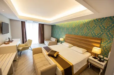 Grand Blue Fafa Resort 