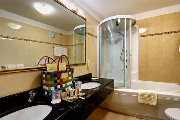 Palace Hotel Ravelli