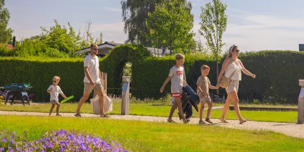 Vier een feestweekend in het voorjaar met Kiki & Koen