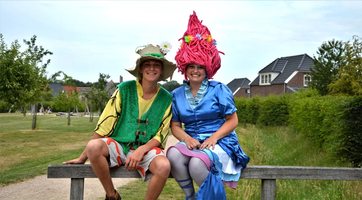Pluck & Pien_leistert (Large) (1).jpg