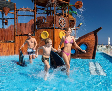 The Three Corners Happy Life