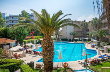 Kindvriendelijk Sun Beach Resort Complex in Trianta op Rhodos - Griekenland