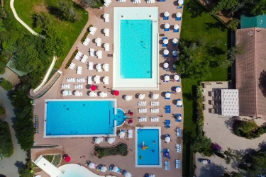 hu Montescudaio village