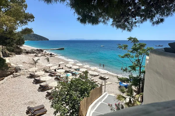 Heeft Albanië zandstranden?