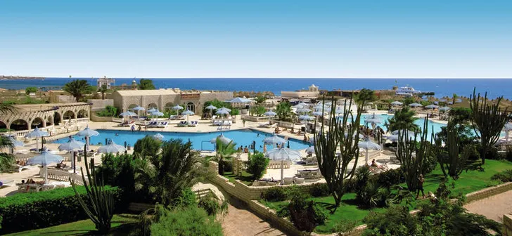 Op vakantie met kleine kinderen naar Aladdin Beach Resort