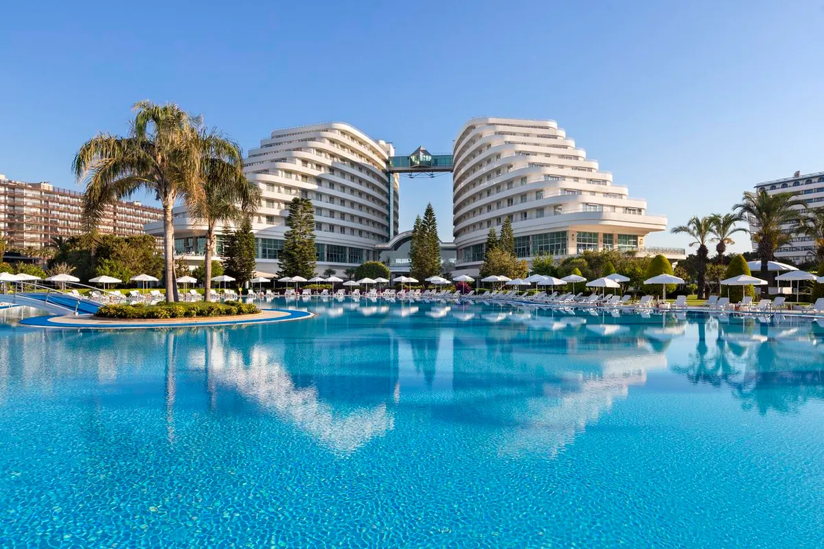 Miracle Resort 5.jpg