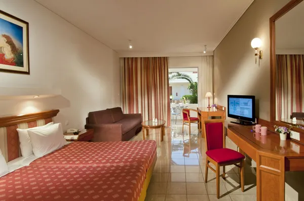 hotel-kipriotis-village-resort (8).jpg