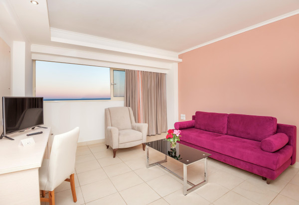 grand-blue-beach (5).jpg