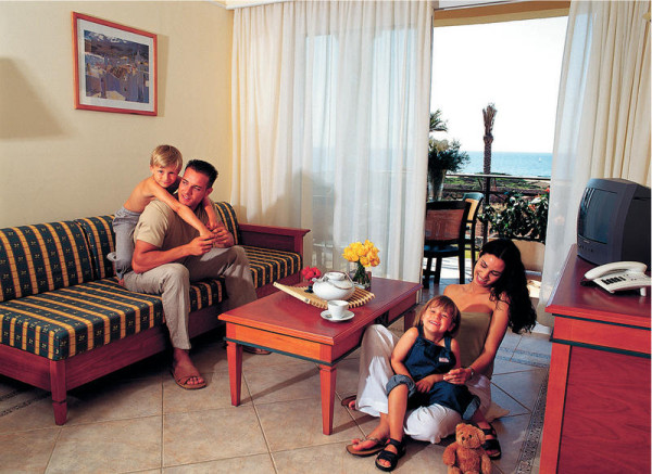 Kindvriendelijke vakantie in Spanje - Aparthotel Insotel Club Punta Prima - Punta Prima