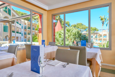 Zafiro Cala Mesquida