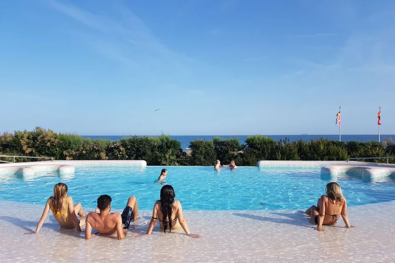 union-lido_45728707922_o.jpg