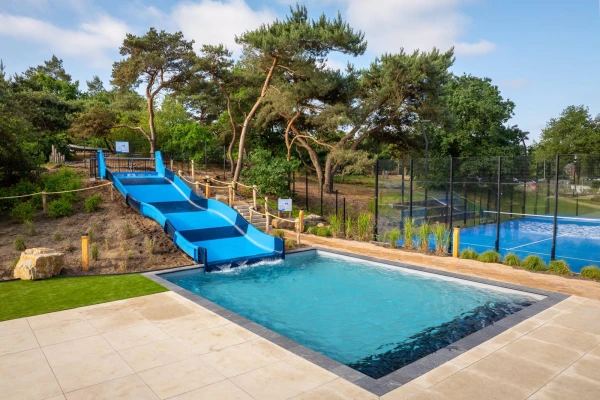 NIEUW splashpark met infinitypool bij Landal Marina Resort Well
