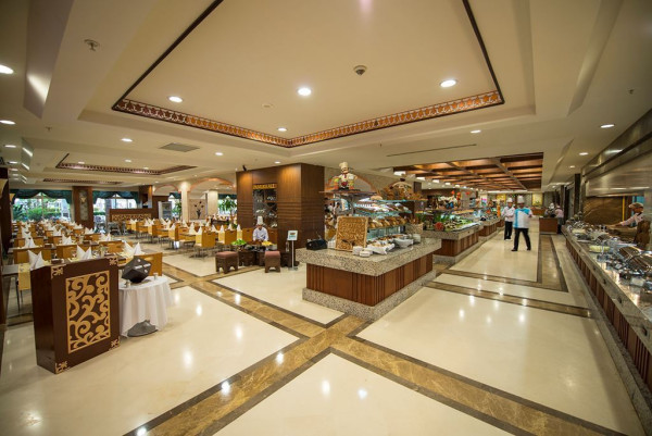 Crystal Family Resort