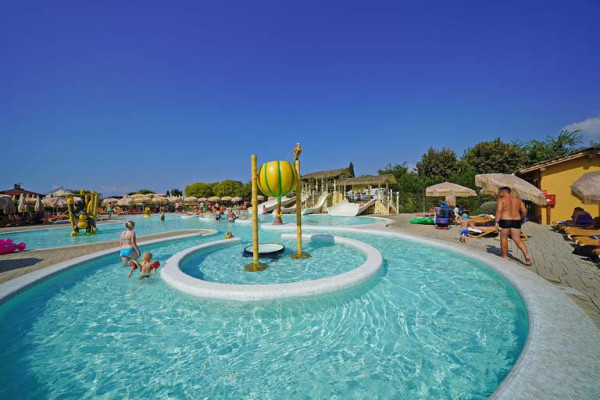 Camping Piani di Clodia