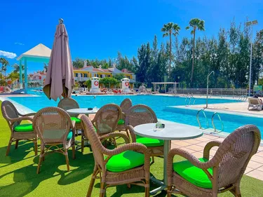 Bungalows Cordial Green Golf