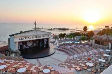 Sunrise Queen Resort & Spa