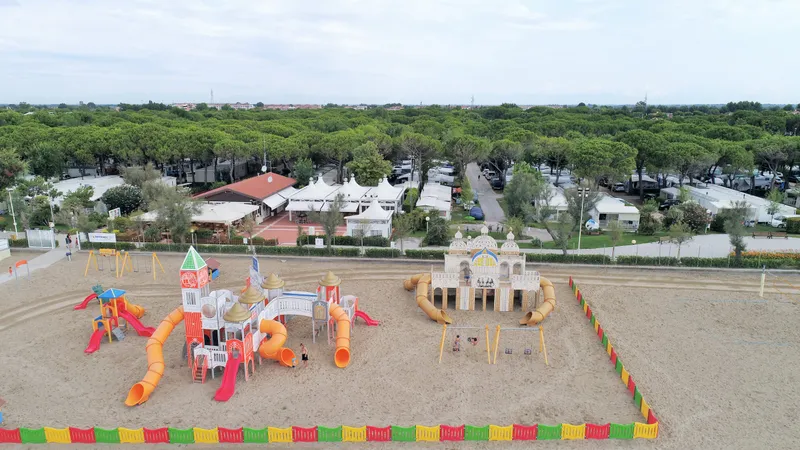 sant-angelo---speeltoestellen-strand-2_49054234757_o.jpg