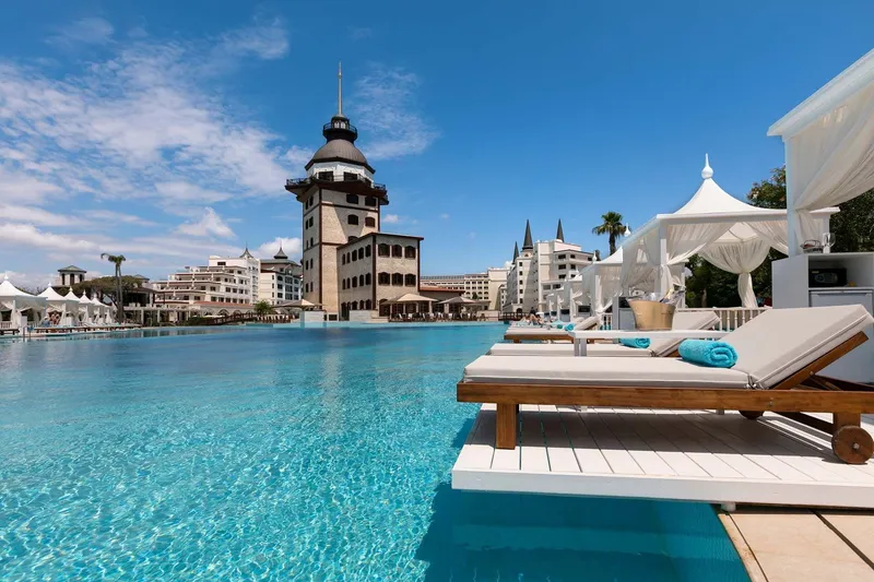 Titanic Mardan Palace 
