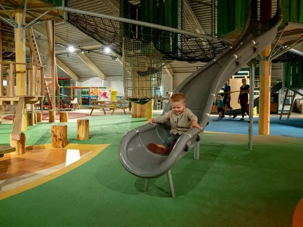 Eindeloos speelplezier in de indoor speeltuin van Landal