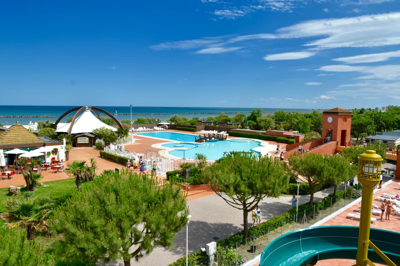 spiaggia-e-mare_45778800351_o.jpg
