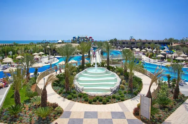 Royal Holiday Palace