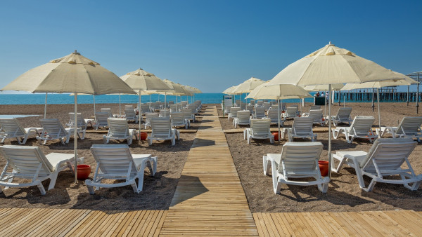 Greenwood Suites Resort Hotel 