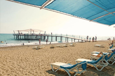 Sea World Resort & Spa