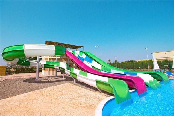 Hotel SUNRISE Marina Resort