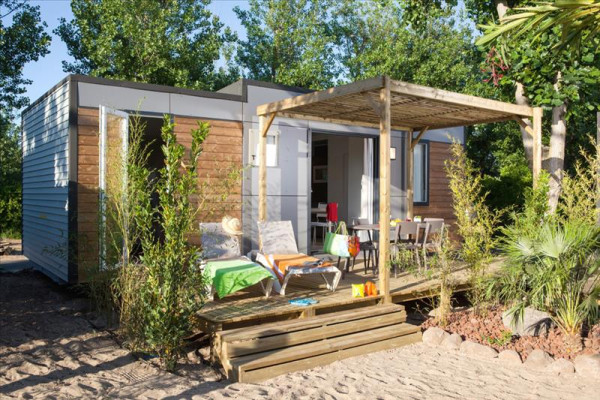 Camping Les Méditerranées Beach Garden