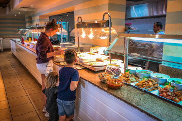 Tui magic life restaurant.jpg