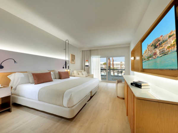 Grand Palladium Palace Ibiza Resort