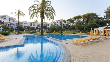 Aparthotel Alfagar Village 