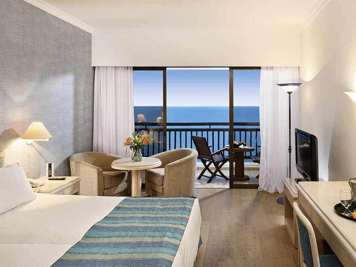 Coral Beach Hotel & Resort