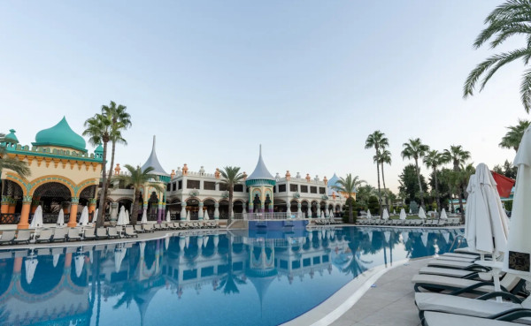 Hotel Kamelya K Club