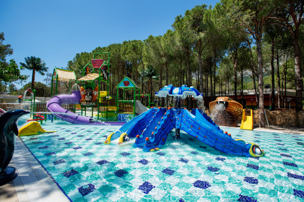 Nirvana Lagoon Villas Suites & SPA