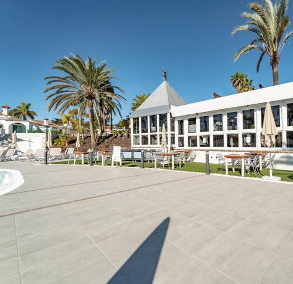 Hotel LIVVO Dunagolf Suites