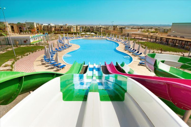 Hotel SUNRISE Marina Resort