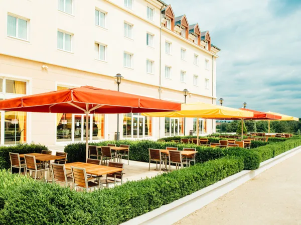 Grand Magic Hotel