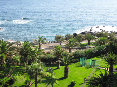 Aparthotel Four Views Oasis