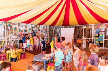 hu Park Albatros village