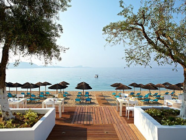 Lichnos Beach Hotel en Suites