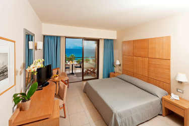 aparthotel-andrea-mare (12).jpg