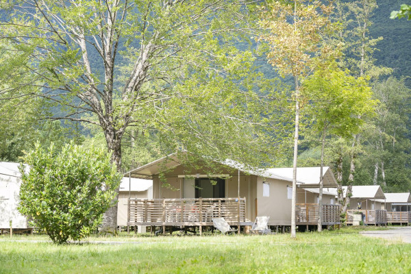 Lodges op camping La Nublière