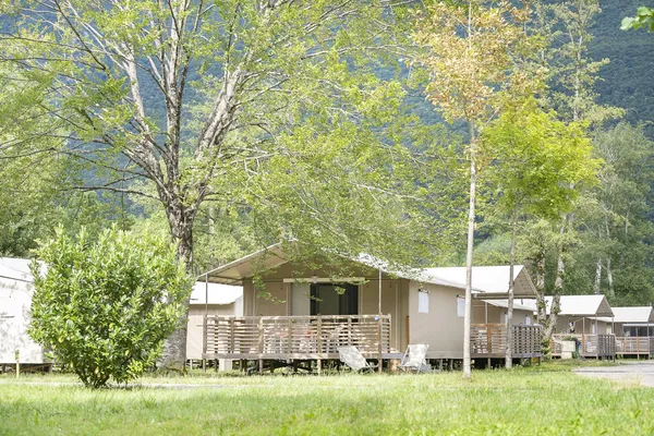 Lodges op camping La Nublière