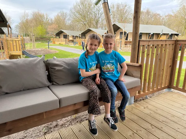 REVIEW: Nola en Moos checken Kampeerdorp de Zandstuve